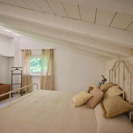 Casa Mileti فندق مبيت وإفطار فيركوراجو