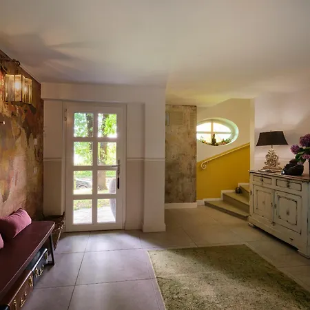 Casa Mileti فندق مبيت وإفطار 3*